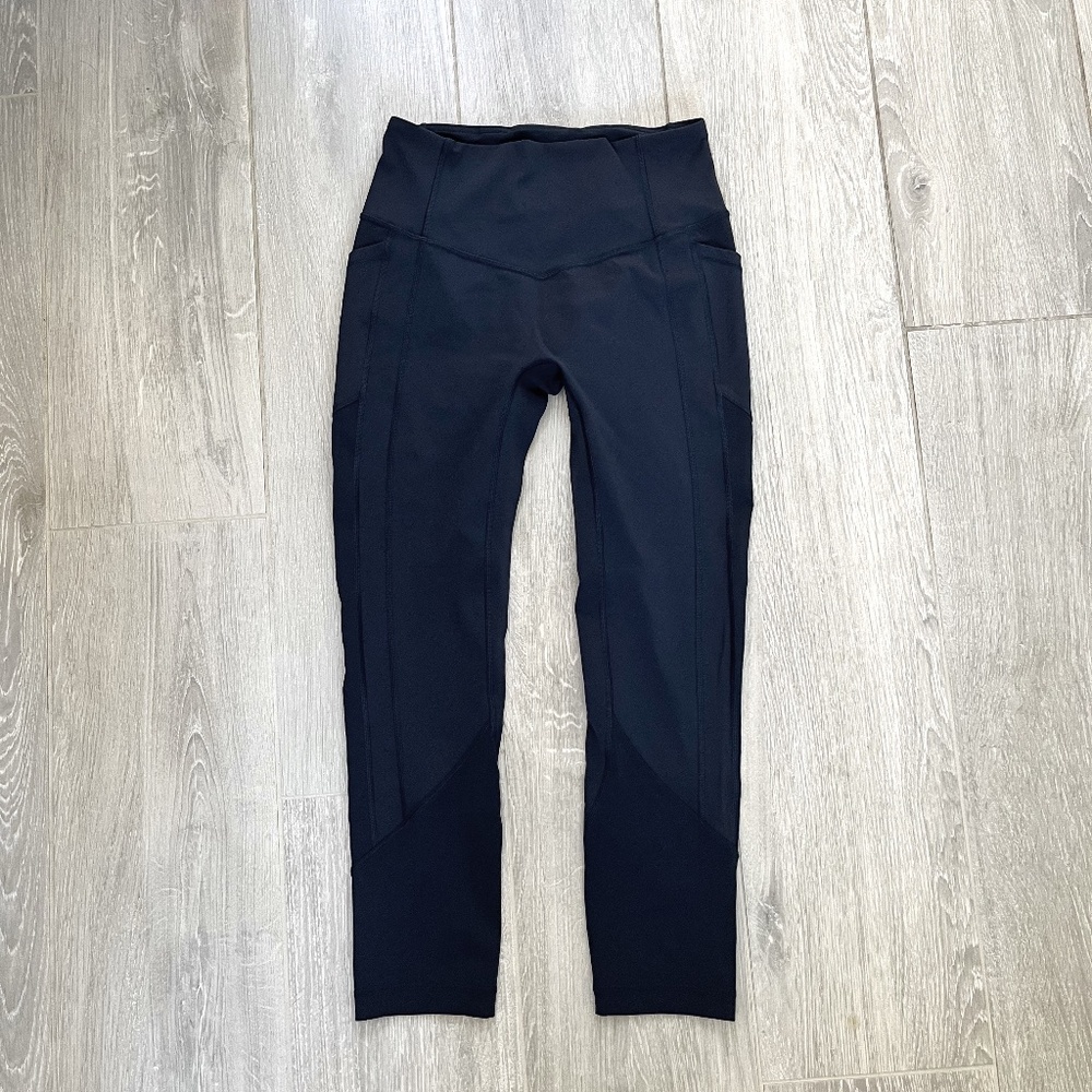 Lululemon Navy Blue, Cropped Leggings, 3/4, Size 6